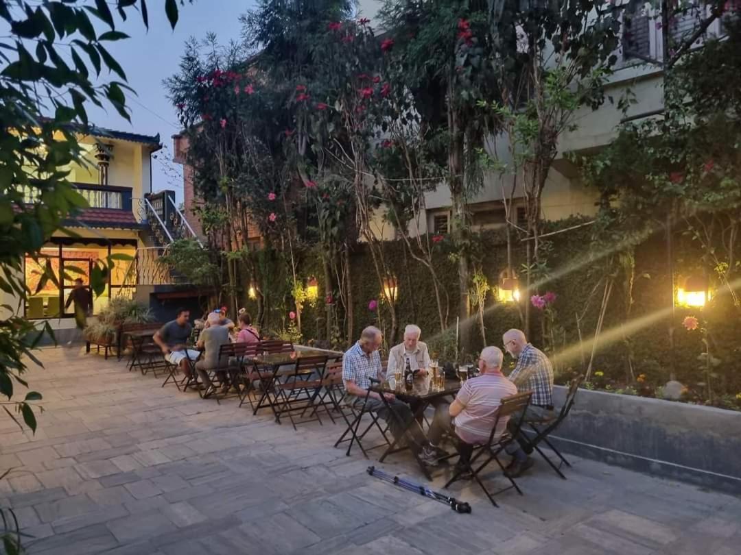 Bouddha Green Hotel Катманду Екстер'єр фото