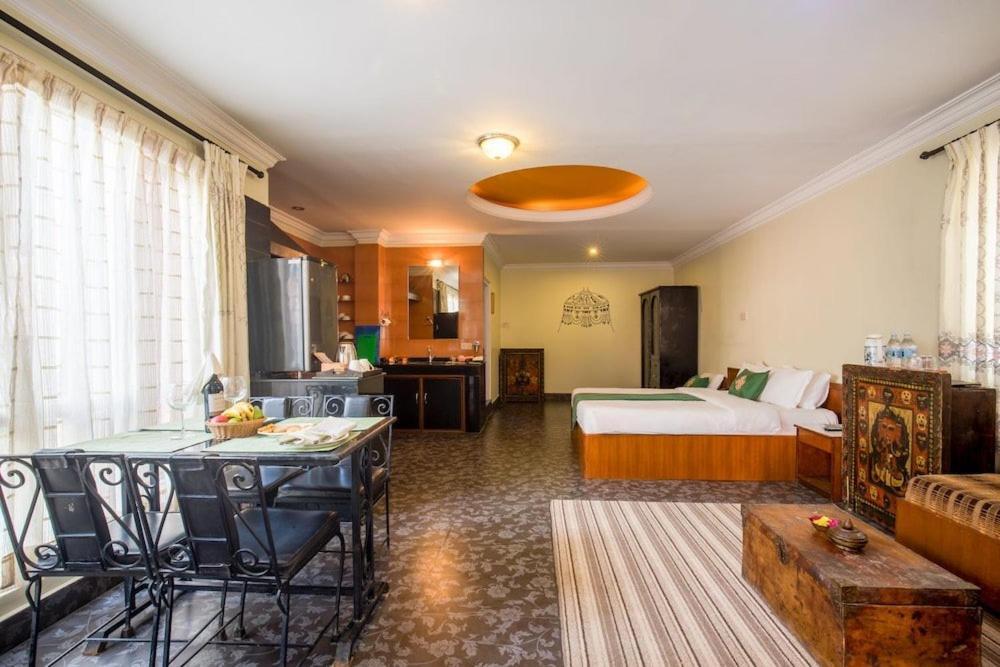 Bouddha Green Hotel Катманду Екстер'єр фото